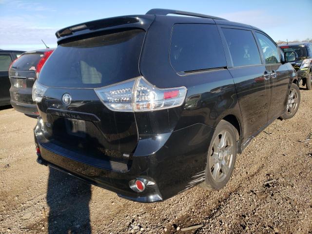 Photo 3 VIN: 5TDXZ3DC9HS869537 - TOYOTA SIENNA SE 