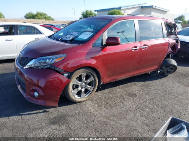 Photo 1 VIN: 5TDXZ3DC9HS877542 - TOYOTA SIENNA 