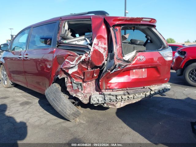 Photo 5 VIN: 5TDXZ3DC9HS877542 - TOYOTA SIENNA 