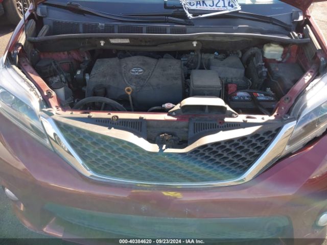 Photo 9 VIN: 5TDXZ3DC9HS877542 - TOYOTA SIENNA 