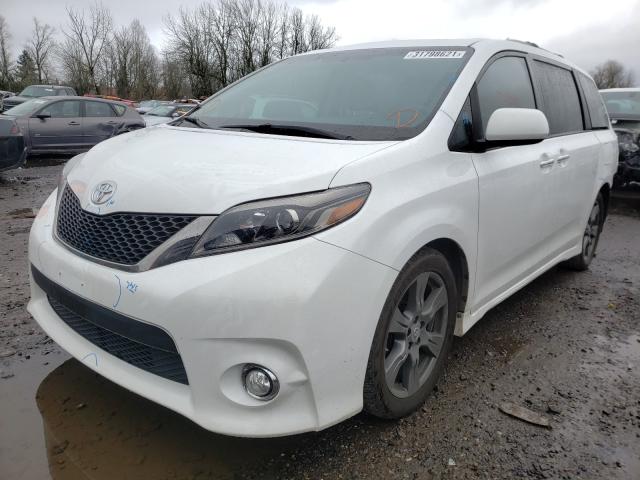 Photo 1 VIN: 5TDXZ3DC9HS883776 - TOYOTA SIENNA SE 