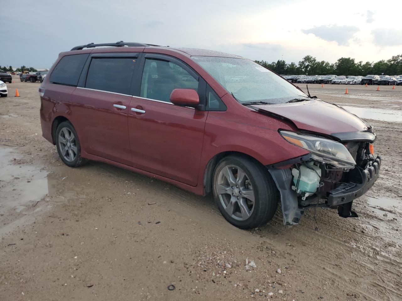 Photo 3 VIN: 5TDXZ3DC9HS897452 - TOYOTA SIENNA 