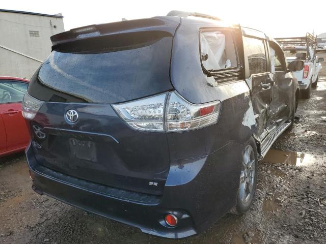 Photo 2 VIN: 5TDXZ3DC9JS958384 - TOYOTA SIENNA SE 