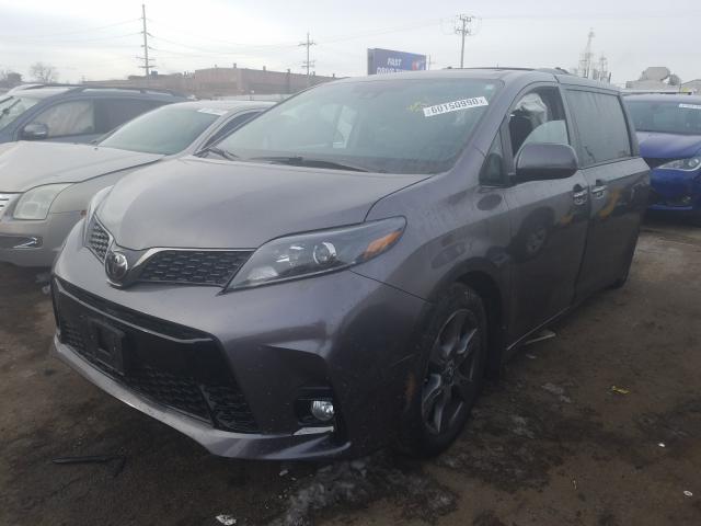 Photo 1 VIN: 5TDXZ3DC9LS040086 - TOYOTA SIENNA SE 