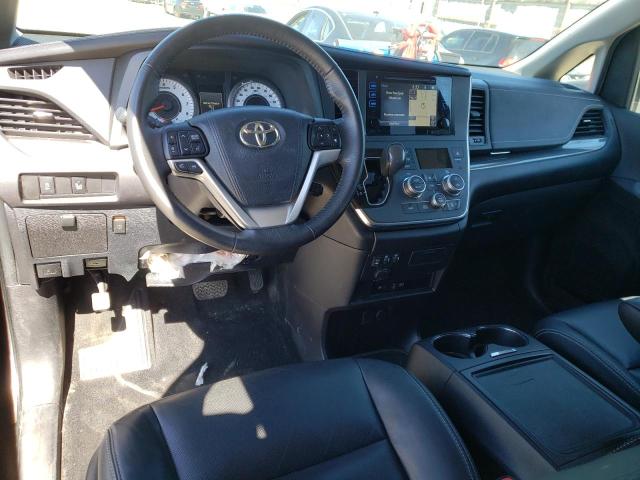 Photo 8 VIN: 5TDXZ3DCXHS844520 - TOYOTA SIENNA SE 