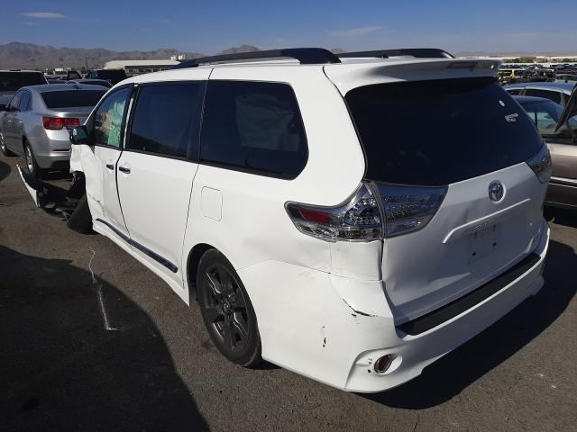 Photo 2 VIN: 5TDXZ3DCXHS872446 - TOYOTA SIENNA SE 