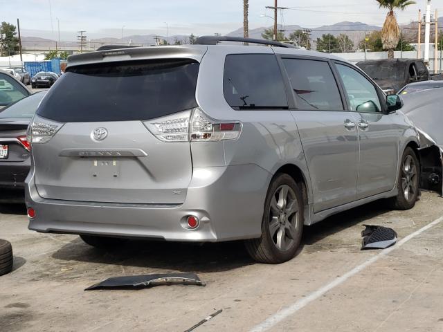 Photo 3 VIN: 5TDXZ3DCXHS878151 - TOYOTA SIENNA SE 