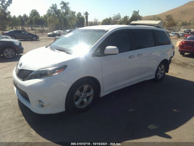 Photo 1 VIN: 5TDXZ3DCXHS881082 - TOYOTA SIENNA 