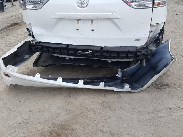 Photo 8 VIN: 5TDXZ3DCXHS888825 - TOYOTA SIENNA SE 