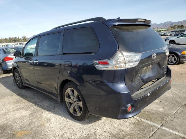 Photo 2 VIN: 5TDXZ3DCXJS908724 - TOYOTA SIENNA SE 