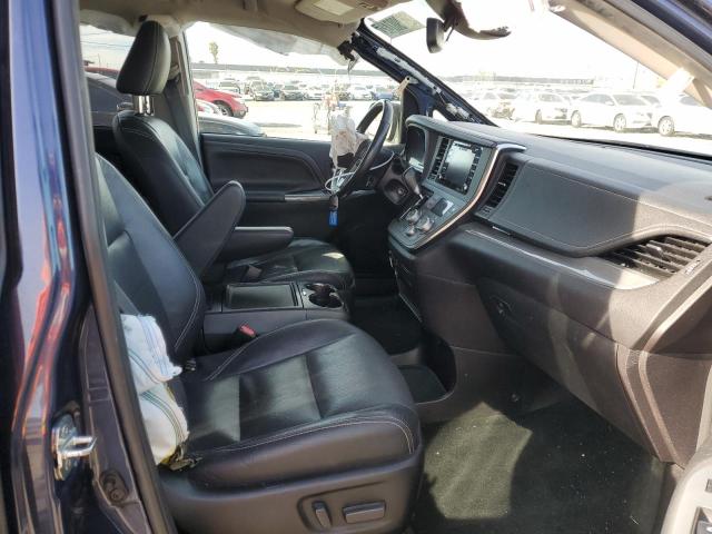 Photo 4 VIN: 5TDXZ3DCXJS908724 - TOYOTA SIENNA SE 