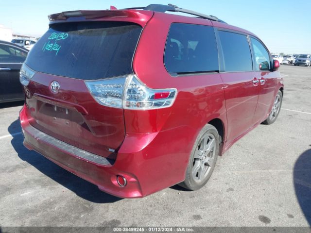 Photo 3 VIN: 5TDXZ3DCXJS954439 - TOYOTA SIENNA 