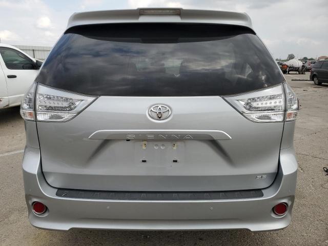 Photo 5 VIN: 5TDXZ3DCXKS018340 - TOYOTA SIENNA SE 