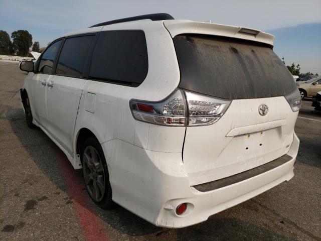 Photo 2 VIN: 5TDXZ3DCXKS972487 - TOYOTA SIENNA SE 