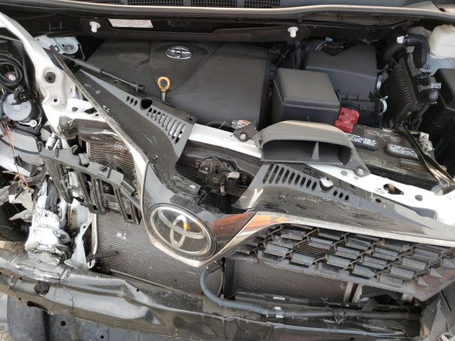 Photo 6 VIN: 5TDXZ3DCXKS972487 - TOYOTA SIENNA SE 