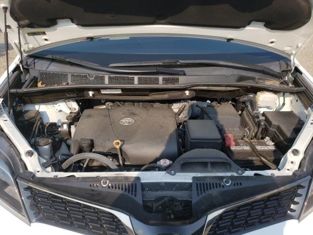 Photo 6 VIN: 5TDXZ3DCXKS992223 - TOYOTA SIENNA SE 