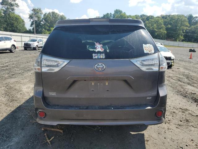 Photo 5 VIN: 5TDXZ3DCXKS995686 - TOYOTA SIENNA SE 