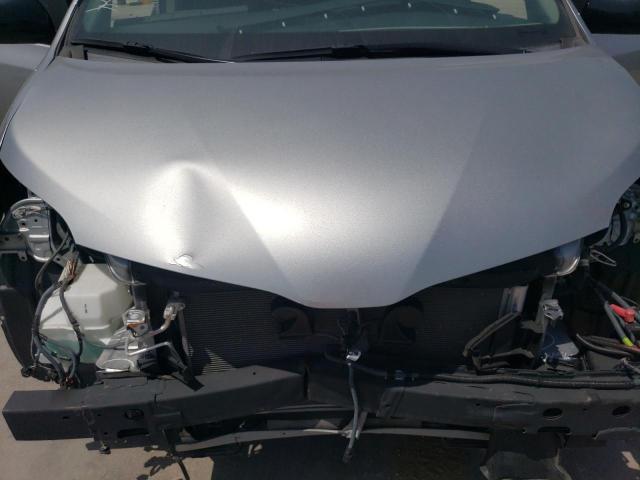 Photo 11 VIN: 5TDXZ3DCXLS084856 - TOYOTA SIENNA SE 