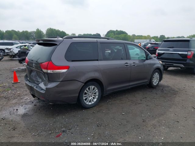 Photo 3 VIN: 5TDYK3DC0BS006724 - TOYOTA SIENNA 