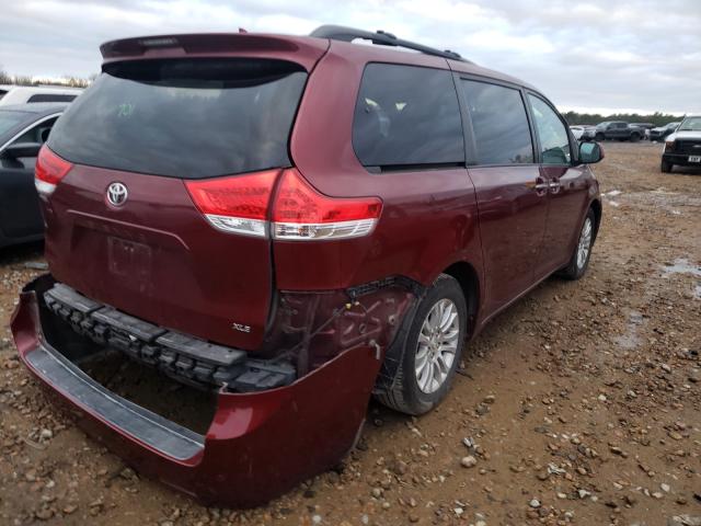 Photo 3 VIN: 5TDYK3DC0BS046155 - TOYOTA SIENNA XLE 