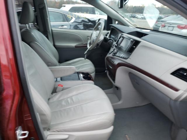 Photo 4 VIN: 5TDYK3DC0BS046155 - TOYOTA SIENNA XLE 