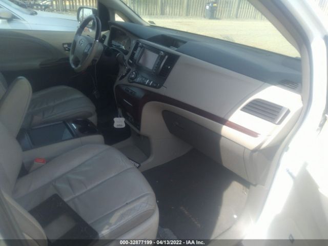 Photo 4 VIN: 5TDYK3DC0BS048715 - TOYOTA SIENNA 