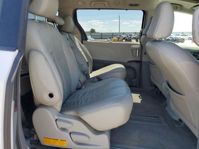 Photo 10 VIN: 5TDYK3DC0BS051372 - TOYOTA SIENNA XLE 