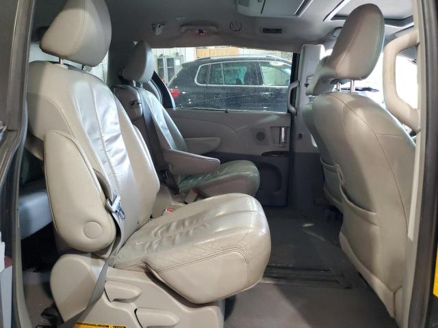 Photo 10 VIN: 5TDYK3DC0BS084159 - TOYOTA SIENNA XLE 