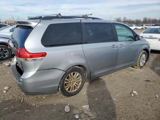 Photo 2 VIN: 5TDYK3DC0BS087823 - TOYOTA SIENNA XLE 