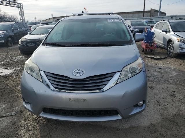 Photo 4 VIN: 5TDYK3DC0BS087823 - TOYOTA SIENNA XLE 