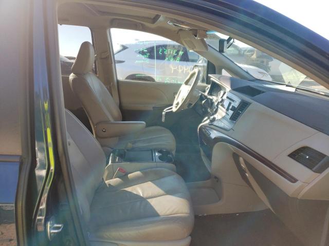 Photo 4 VIN: 5TDYK3DC0BS097705 - TOYOTA SIENNA XLE 