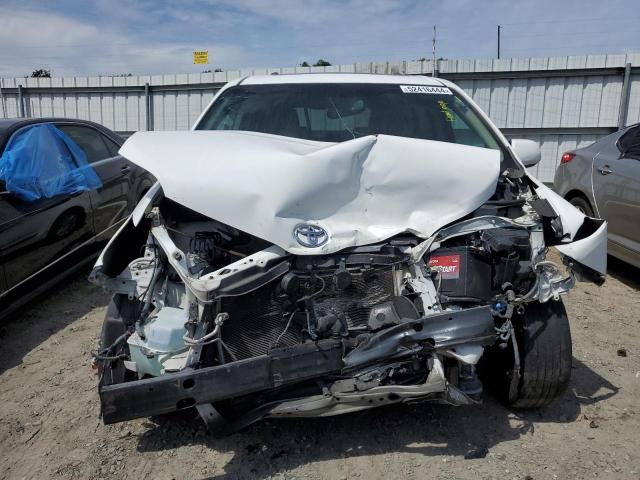 Photo 4 VIN: 5TDYK3DC0BS098711 - TOYOTA SIENNA XLE 