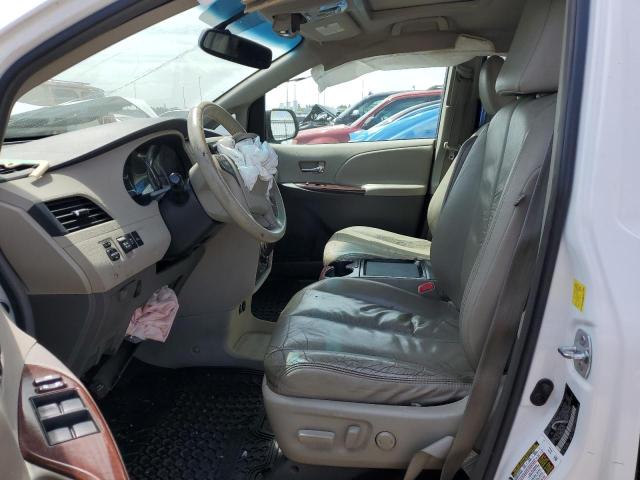 Photo 6 VIN: 5TDYK3DC0BS098711 - TOYOTA SIENNA XLE 