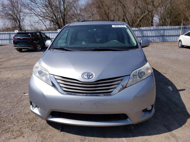 Photo 4 VIN: 5TDYK3DC0BS117399 - TOYOTA SIENNA XLE 