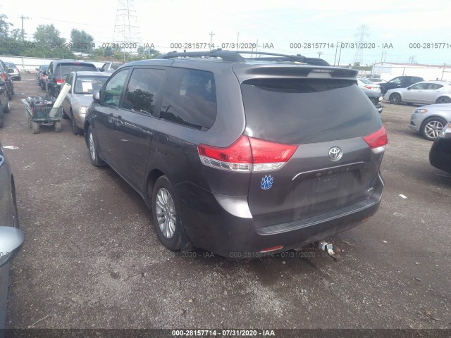 Photo 2 VIN: 5TDYK3DC0BS131397 - TOYOTA SIENNA 