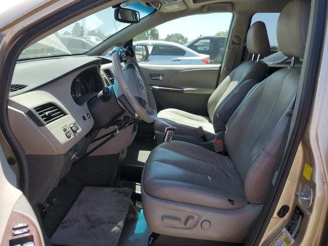 Photo 6 VIN: 5TDYK3DC0BS135692 - TOYOTA SIENNA XLE 