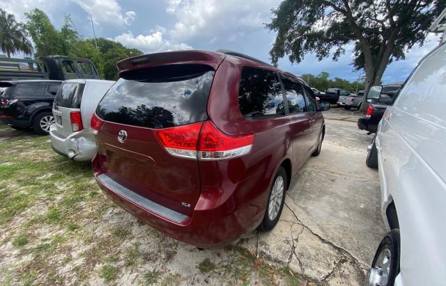 Photo 3 VIN: 5TDYK3DC0BS141413 - TOYOTA SIENNA XLE 