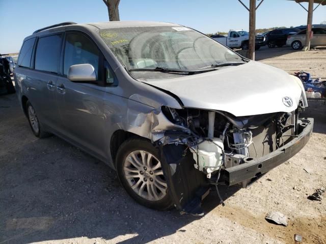 Photo 0 VIN: 5TDYK3DC0BS145316 - TOYOTA SIENNA XLE 