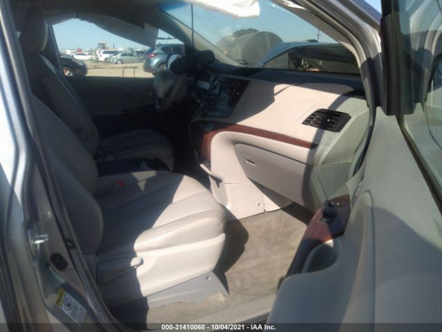 Photo 4 VIN: 5TDYK3DC0BS155151 - TOYOTA SIENNA 