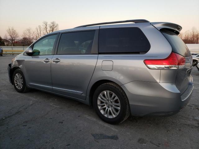 Photo 1 VIN: 5TDYK3DC0BS160222 - TOYOTA SIENNA XLE 