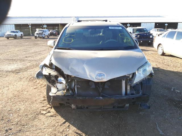 Photo 8 VIN: 5TDYK3DC0CS179614 - TOYOTA SIENNA XLE 