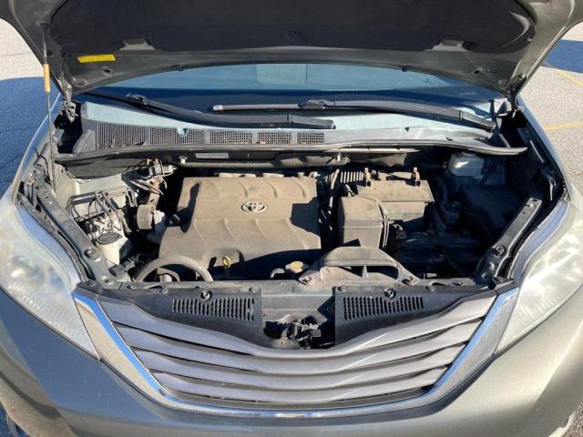 Photo 6 VIN: 5TDYK3DC0CS181640 - TOYOTA SIENNA XLE 