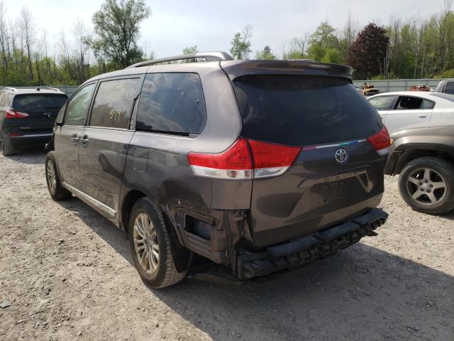 Photo 2 VIN: 5TDYK3DC0CS199202 - TOYOTA SIENNA XLE 