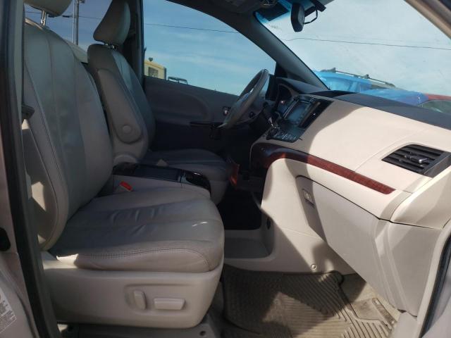 Photo 4 VIN: 5TDYK3DC0CS209856 - TOYOTA SIENNA XLE 