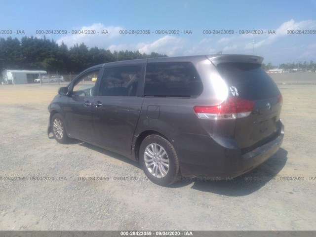 Photo 2 VIN: 5TDYK3DC0CS215544 - TOYOTA SIENNA 