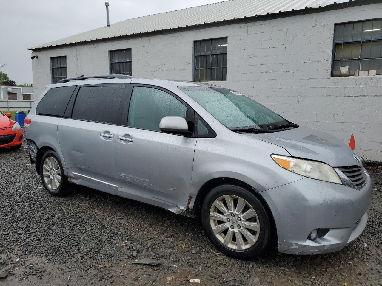 Photo 3 VIN: 5TDYK3DC0CS216595 - TOYOTA SIENNA 