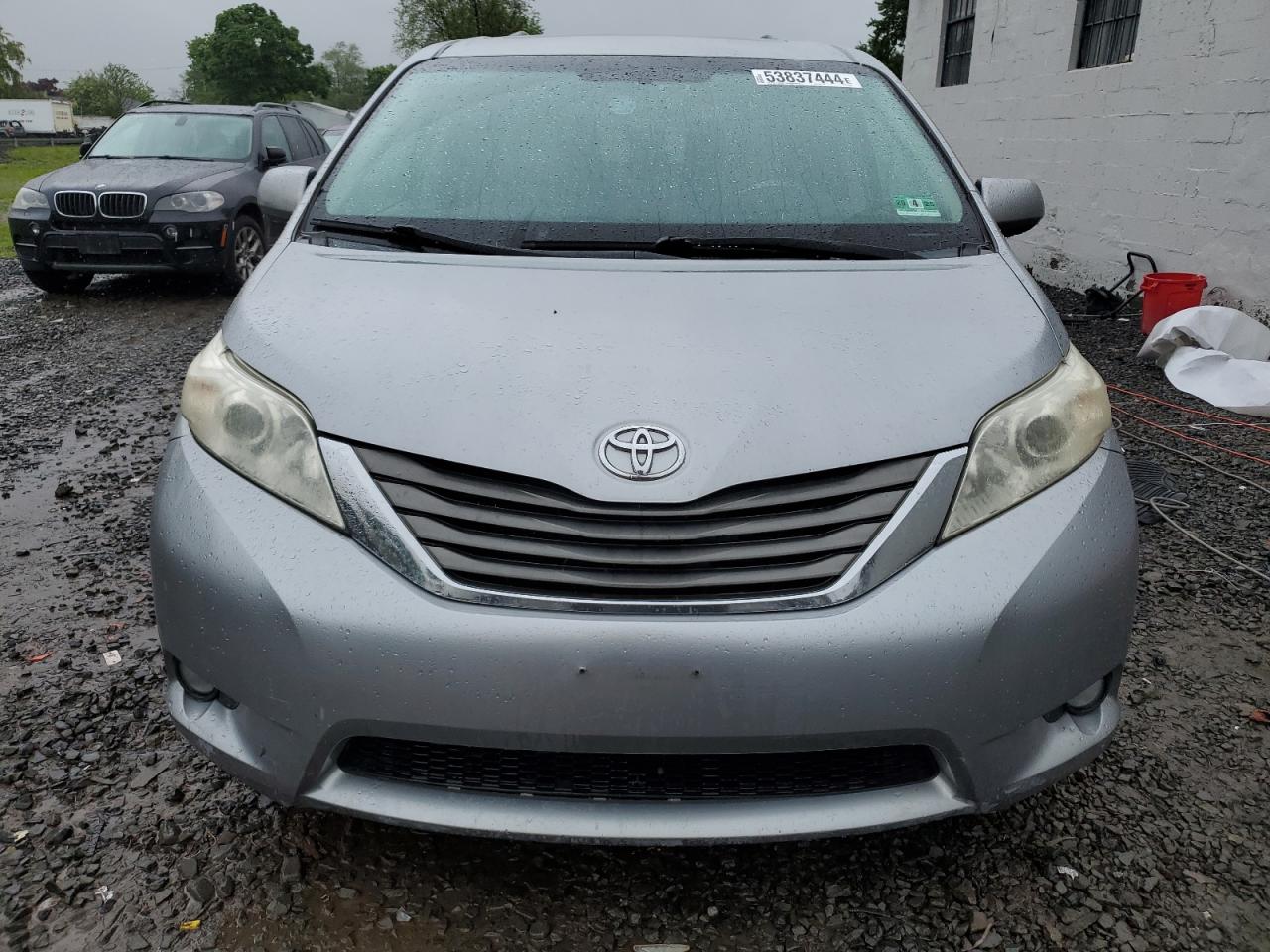 Photo 4 VIN: 5TDYK3DC0CS216595 - TOYOTA SIENNA 