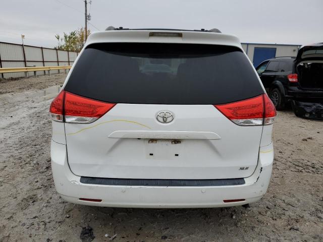 Photo 5 VIN: 5TDYK3DC0CS224311 - TOYOTA SIENNA XLE 