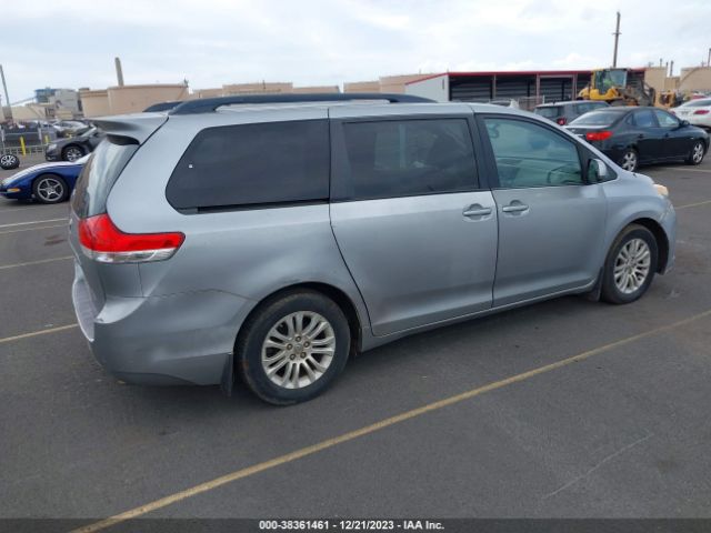 Photo 3 VIN: 5TDYK3DC0CS232344 - TOYOTA SIENNA 