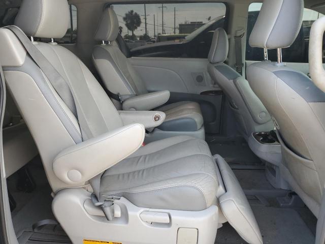 Photo 10 VIN: 5TDYK3DC0CS244882 - TOYOTA SIENNA XLE 